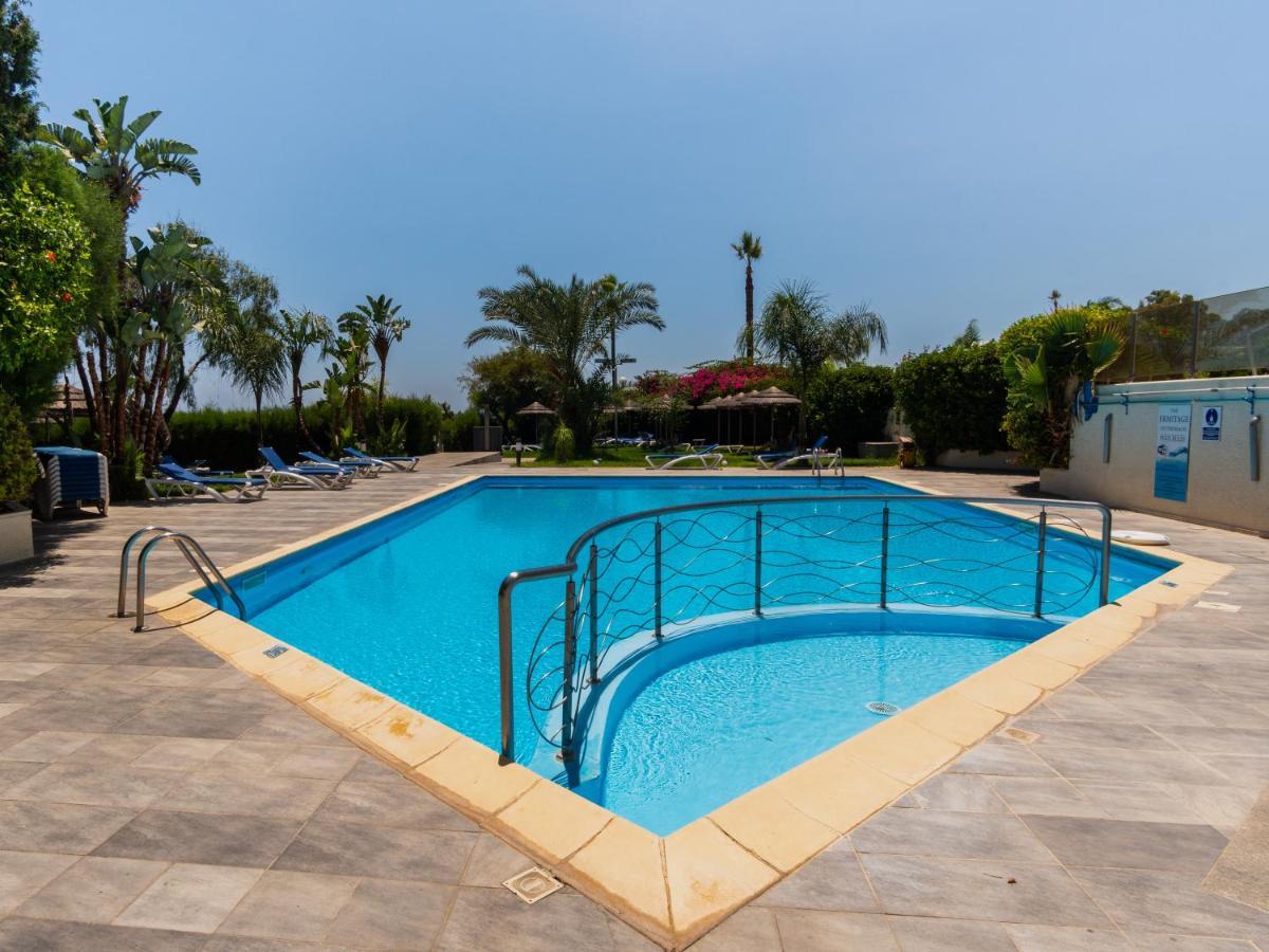 Sanders Ermitage On The Beach - Delightful 1-Bedroom Apartment With Sea View Limassol Kültér fotó
